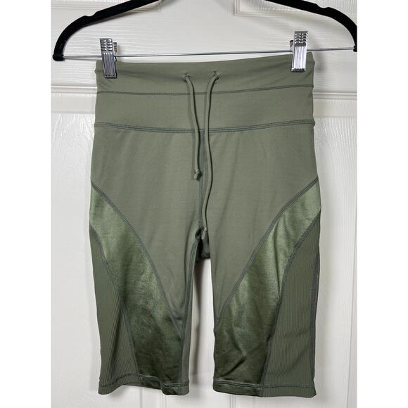 Free People Movement Womens XS Bike Shorts Olive Green Athleisure Sporty Gym - Picture 2 of 8